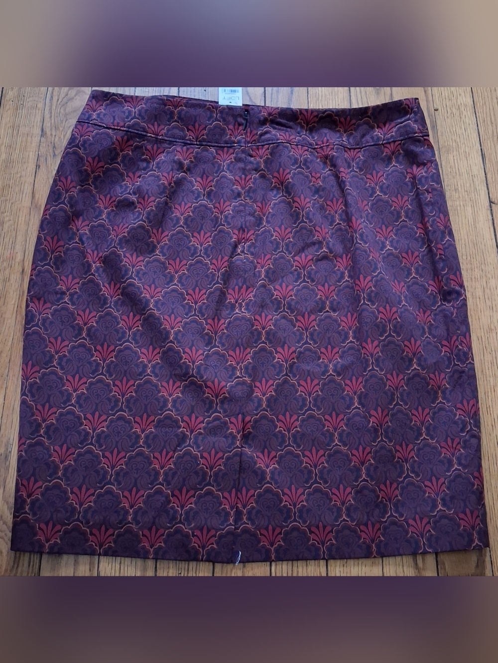 Ann Taylor LOFT - Women's Dark Red/Black Floral Lined Dress Skirt. Size 12. NWT - Picture 7 of 7